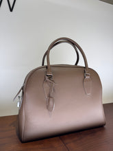 Load image into Gallery viewer, The Row - India 12 Leather Bag - Dark Olive Green