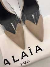 Load image into Gallery viewer, Alaïa - SLINGBACKS FLATS THE HEART IN SWEDEN - Grege
