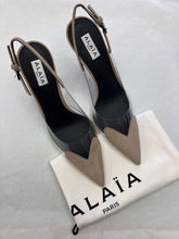 Load image into Gallery viewer, Alaïa - SLINGBACKS FLATS THE HEART IN SWEDEN - Grege

