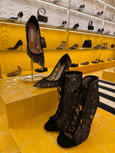 Load image into Gallery viewer, Aquazzura - 105 Lace Ankle Boots - Black
