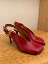 Load image into Gallery viewer, Chloé - Exclusive Limited Edition Andrea Heels - Red

