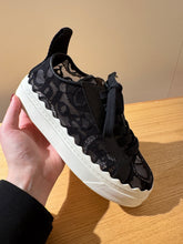 Load image into Gallery viewer, Chloé - Lauren Baskets - Black
