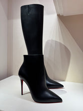Load image into Gallery viewer, Christian Louboutin -So Kate Booty - Calfskin - Black
