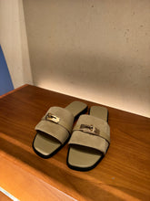 Load image into Gallery viewer, Hermes - Giulia Sandal - Beige Linen
