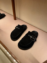 Load image into Gallery viewer, Hermes - Key Sandal - Black
