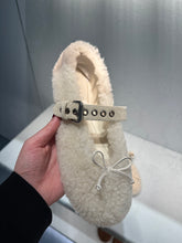 Load image into Gallery viewer, Miu miu - Sheepskin Ballerinas - Natural
